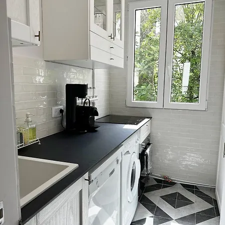 Amazing Two Bedroom In The Heart Of Appartamento